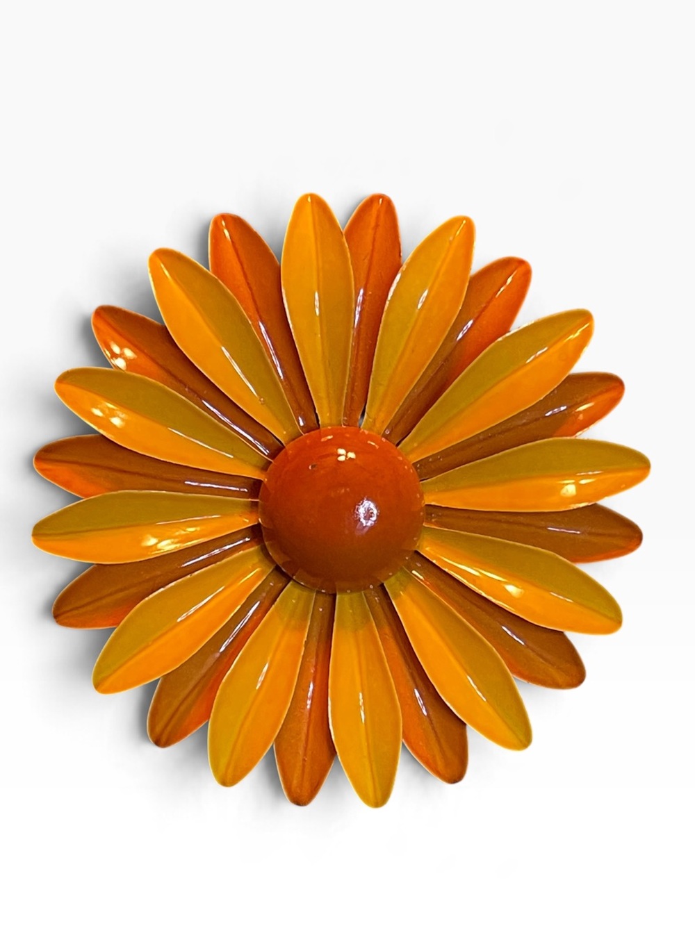 1960โs Retro Metal Enamel Oversized Daisy Flower Brooch